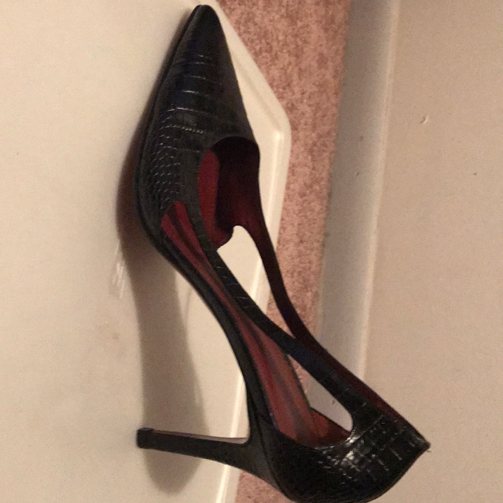 Ann Taylor black animal print heels